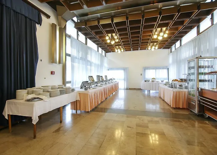 Zagreb 2* Split