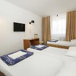 Zagreb 2* Σπλιτ