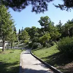 Zagreb 2* Σπλιτ