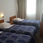 Zagreb 2* Σπλιτ