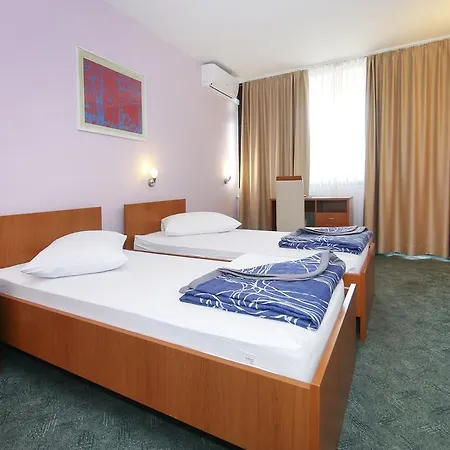 Zagreb 2*